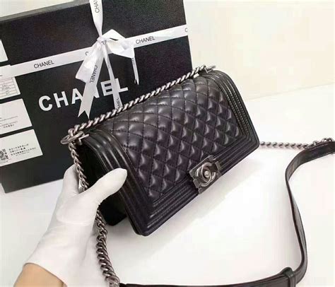 cartera Chanel original precio